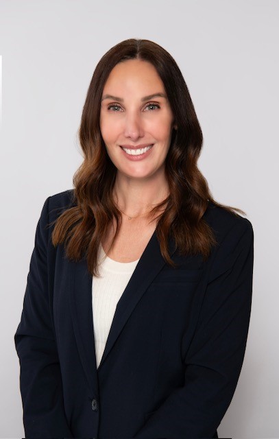 Nicole Beck Headshot